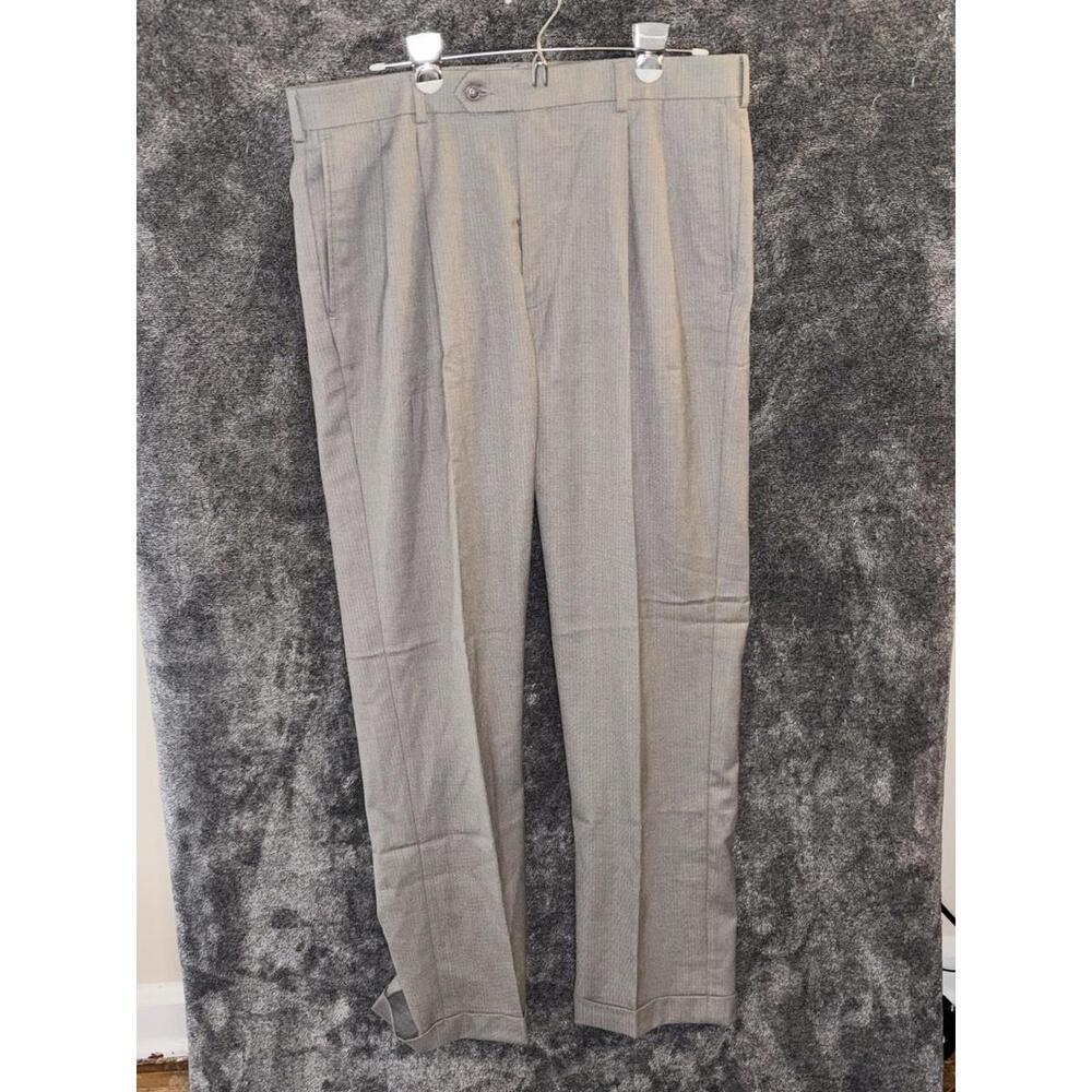 Roundtree & Yorke TravelSMART 34x32 Gray Pleated Pants‎